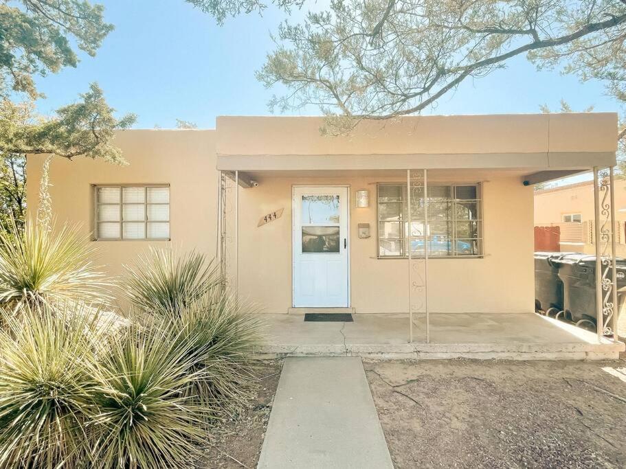 Pet Friendly! Private Casita In Nob Hill Villa Albuquerque Eksteriør bilde