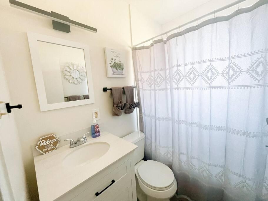 Pet Friendly! Private Casita In Nob Hill Villa Albuquerque Eksteriør bilde